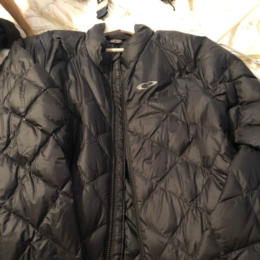 Puffy Oakley men’s coat